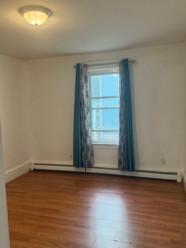 108 Alice Ave Unit 1st fl