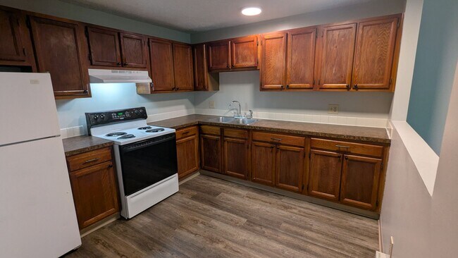 819 Kerns Dr NE Unit A (Loft)