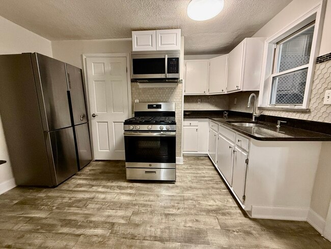 Photo - 345 Lowell St Unidad 1