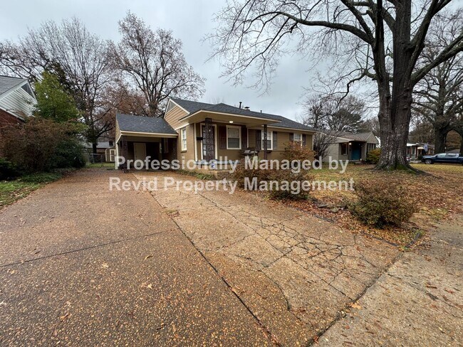 Photo - Updated 3 bedroom 2 bathroom home in East Memphis!