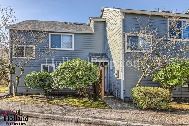 Photo - Charming 3-Bed, 2-Bath Home with Stunning Neighborhood Views & Excellent Amenities!