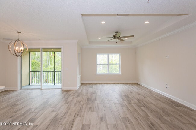 Photo - 136 Oyster Bay Way