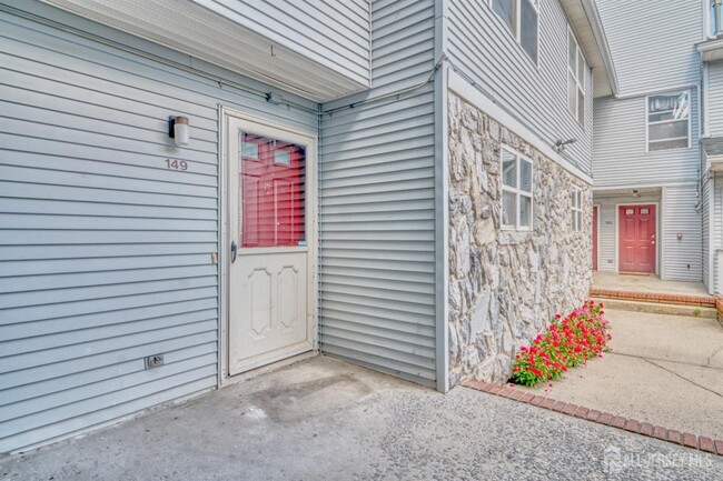 Photo - 149 Keswick Dr Townhome