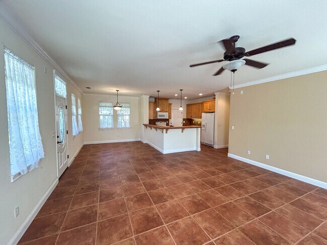 1340 Kate Ct