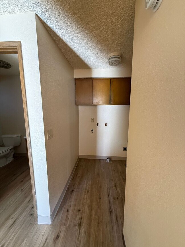 Photo - 2109 E 8th St Unit 2109 E 8th Street