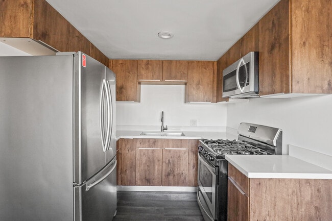 Photo - 215 N. Fickett St.