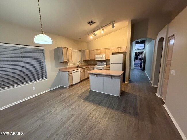 Photo - 1785 E Appaloosa Rd