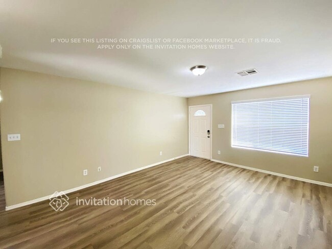 Photo - 250 Dakota St