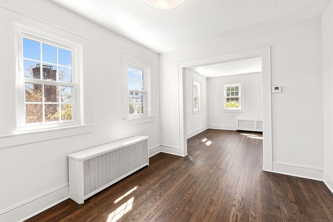 Photo - 196 Woodrow Ave