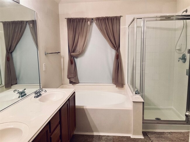 Photo - 3227 Farrel Hill St