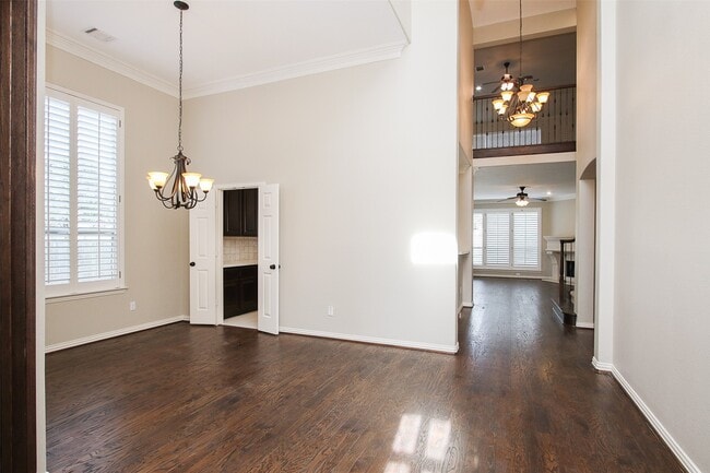 Photo - 35 Winhall Pl