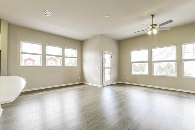 Photo - 4618 Socrates Wy