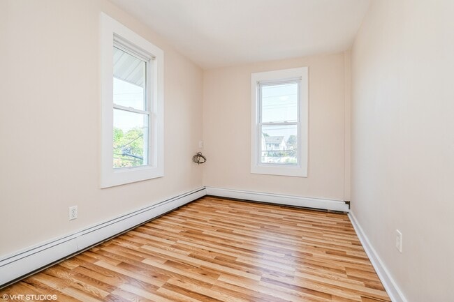 Photo - 118 Joline Ave