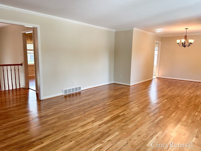 Photo - 6463 Oldbarn Ct