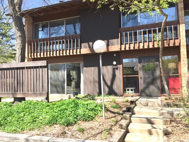 Photo - 5931 Oakwood Dr