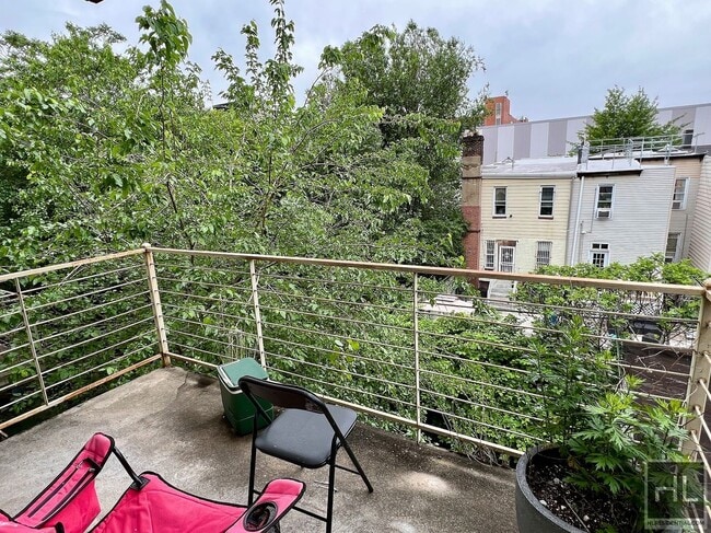 Photo - 105 Troutman St Unit 3B