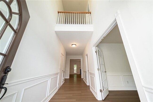 Photo - 715 Moonlight Way