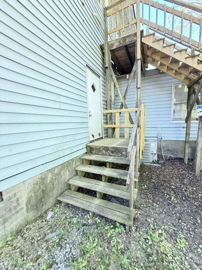 Photo - 313 4th St Unit B