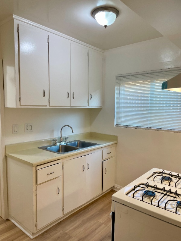 Photo - 12414 Dunrobin Ave Unidad 4