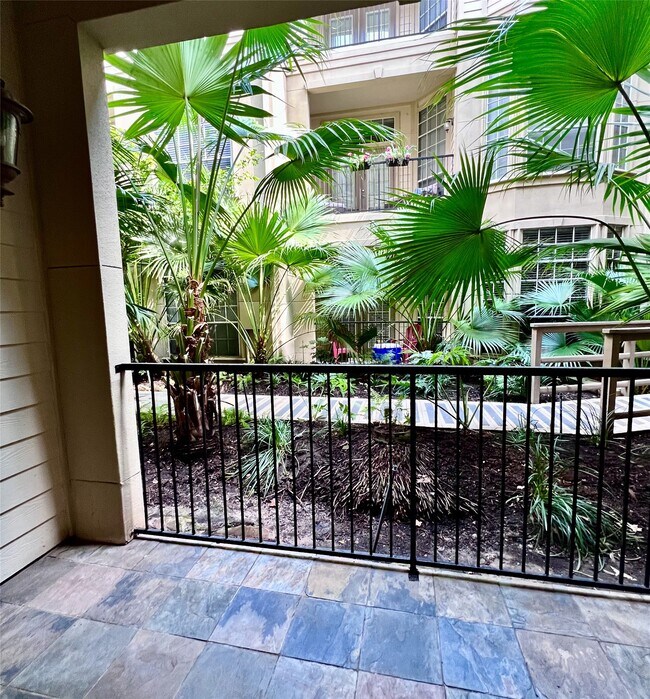 Photo - 5353 Memorial Dr Unidad 1009