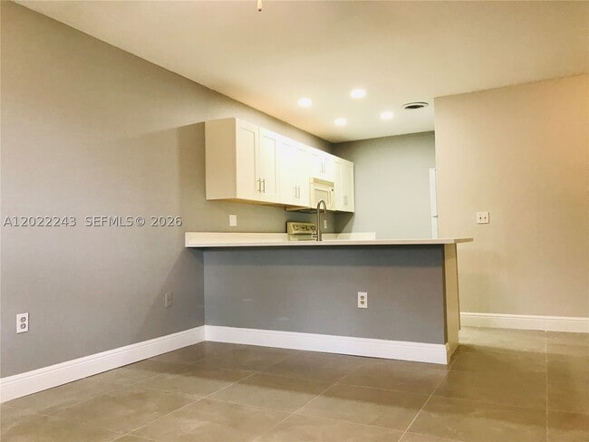 Photo - 565 NW 100th Pl Unit 203