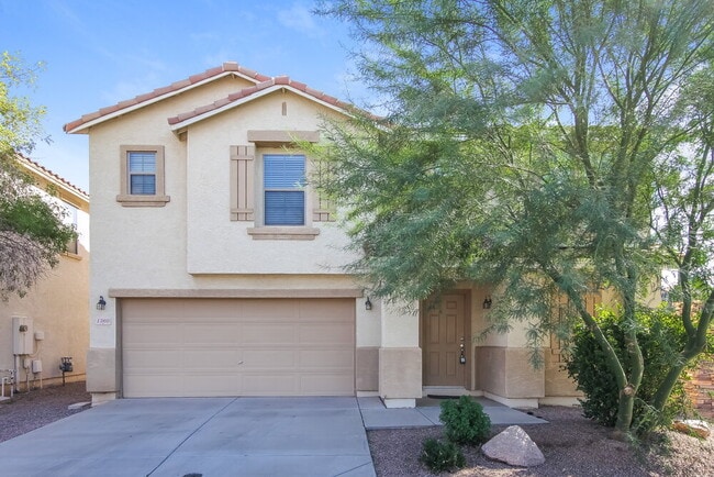 Building Photo - 1360 E Clifton Ave