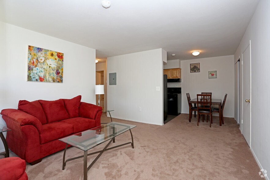 Brookwood at Ridge Apartments For Rent in Ridge, NY