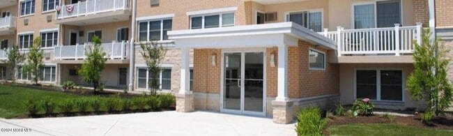 Photo - 200 Ocean Park Ave Unidad 1C