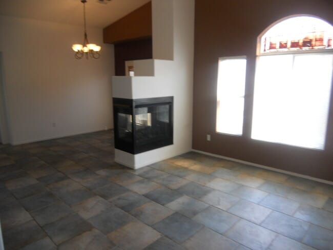 Sala de estar - 83 Stock Option St Unidad 1