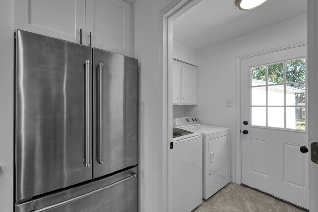 Photo - 28926 Twisted Oak Dr