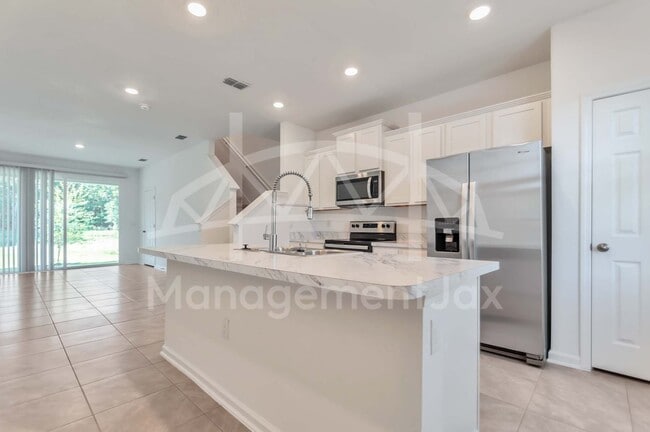 Photo - 8373 Zenith Cir