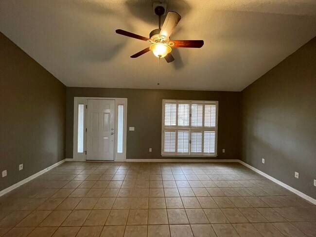 105 County Rd 740