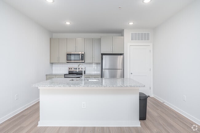 A3 1BR, 1BA - 766SF - Kitchen