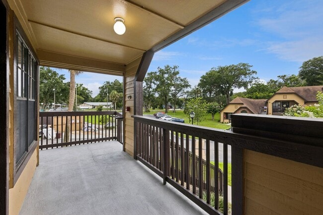 Photo - 1/1 Corner Unit in GATED ~ LAKEFRONT community in Altamonte Springs Unit 204