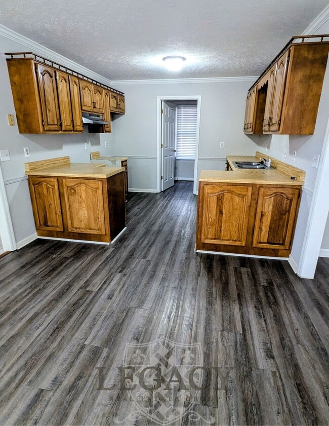 Photo - 502 Irongate Blvd