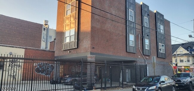 Photo - 520 Park Ave Apartment Unit 3