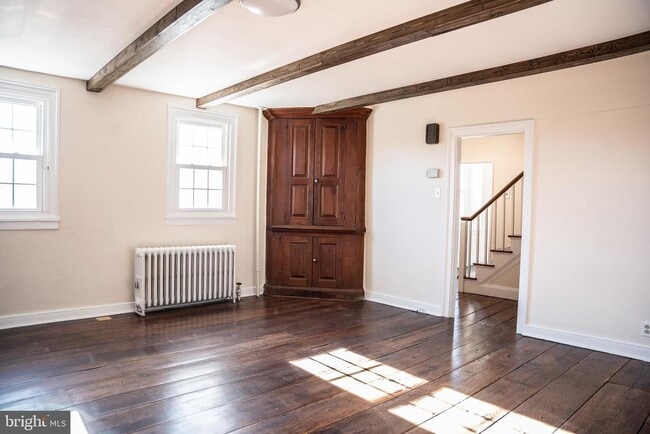 Photo - 395 Bishop Hollow Rd