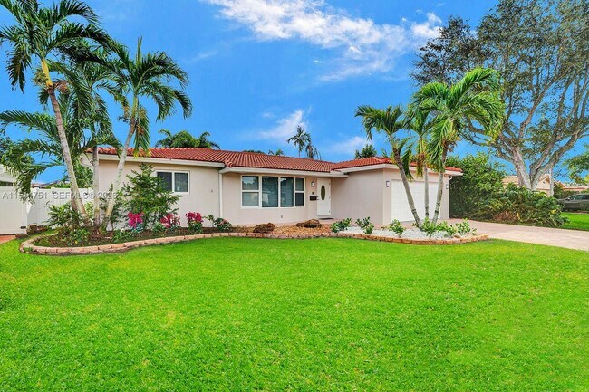 Photo - 5500 Cleveland St