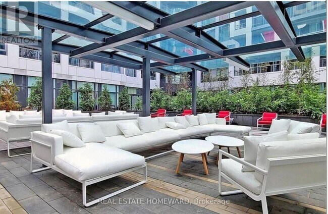 Photo - 576 Front St W Unit 701