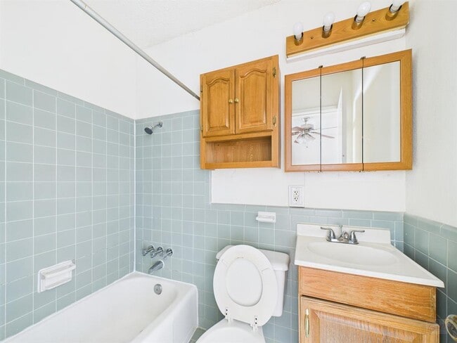 Photo - 803 W 28th St Unit 107