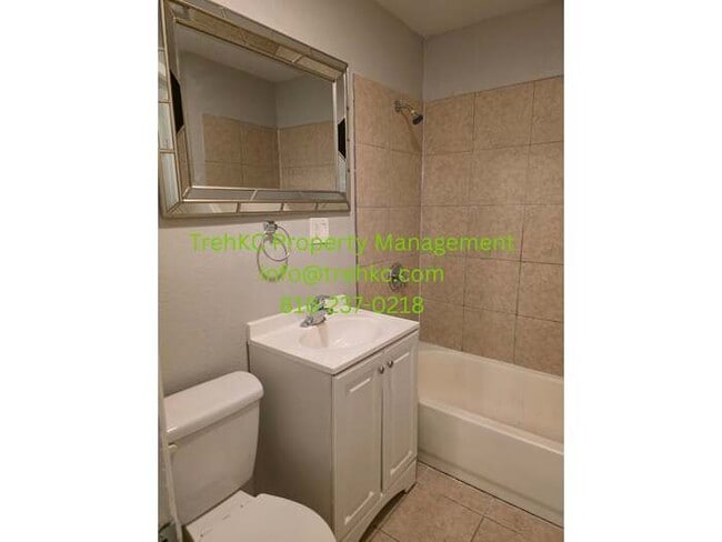 Photo - 11206 Corrington Ave