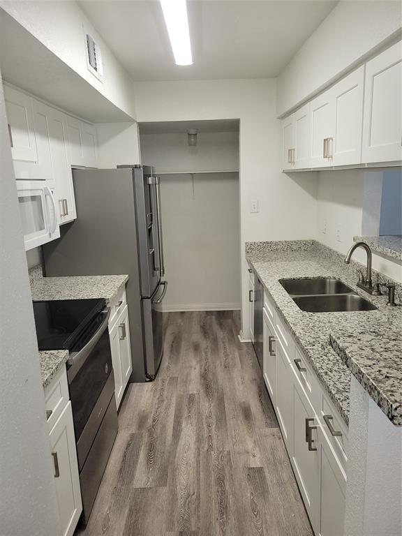 Building Photo - 7200 W T C Jester Blvd Unit 1801 Rental
