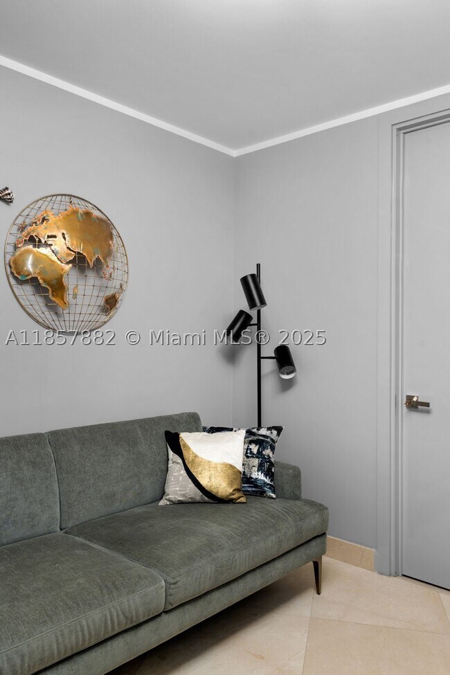 Photo - 16001 Collins Ave Unit 907