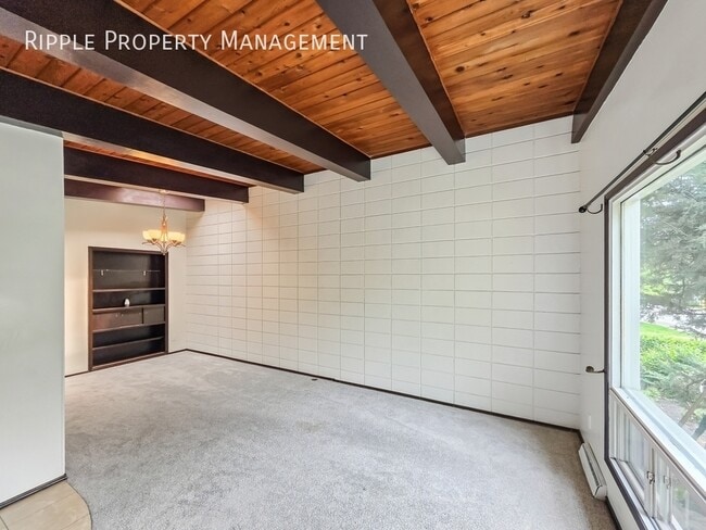 Photo - HOMELY BRIGHT 2 BEDS, 1.5 BATHS DUPLEX UPPER UNIT | SHARED FENCED BACKYARD
