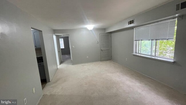 Photo - 7508 Prince Cole Ct Unidad 8