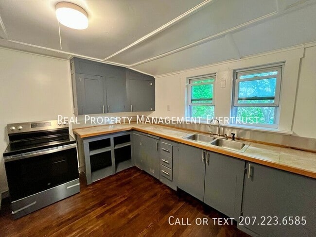 Building Photo - 56 Route 133-E Unit E
