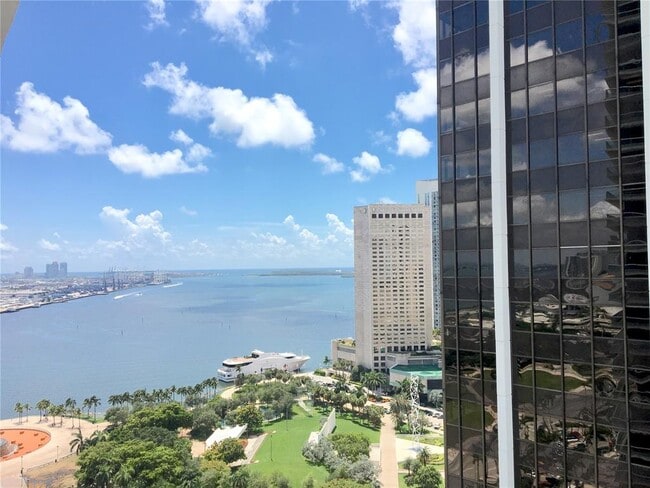 Building Photo - 50 Biscayne Blvd Unit 2411