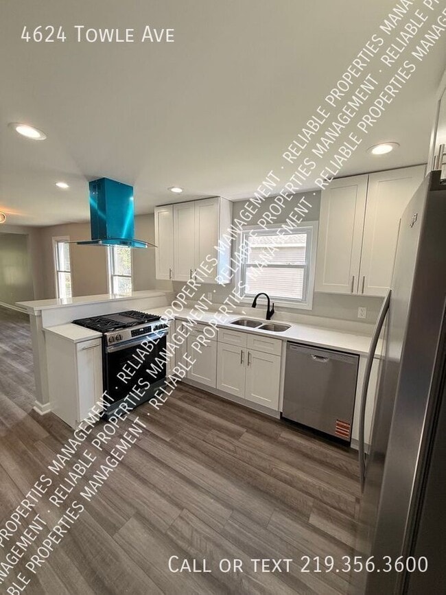 Photo - 4624 Towle Ave