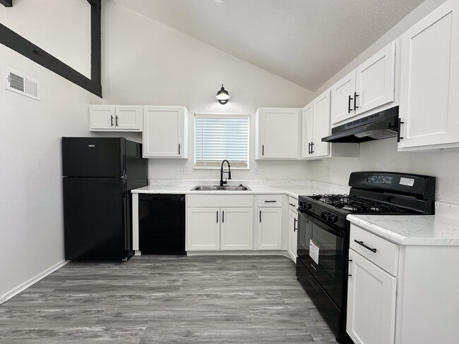 Photo - Kingsridge East Apartments