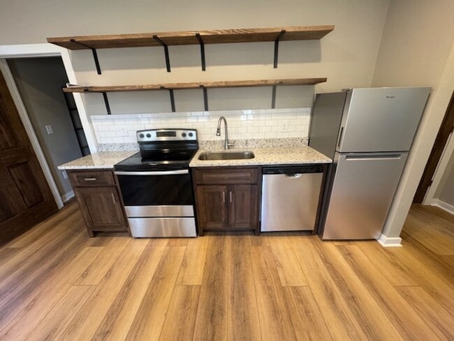 Photo - 621 Arthur St Unit A